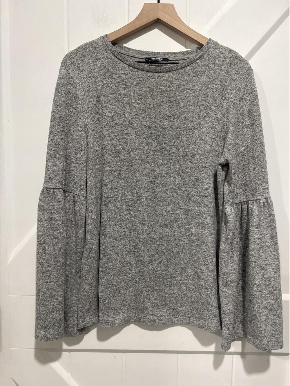 Zara Trafaluc Gray Bell Sleeve Lightweight Sweater Spring Summer 2017